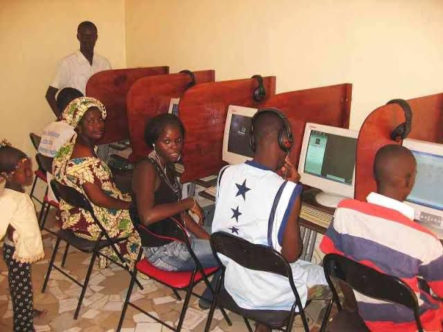 Cybercafés to Smartphones: The Untold Story of Nigeria’s Internet Evolution